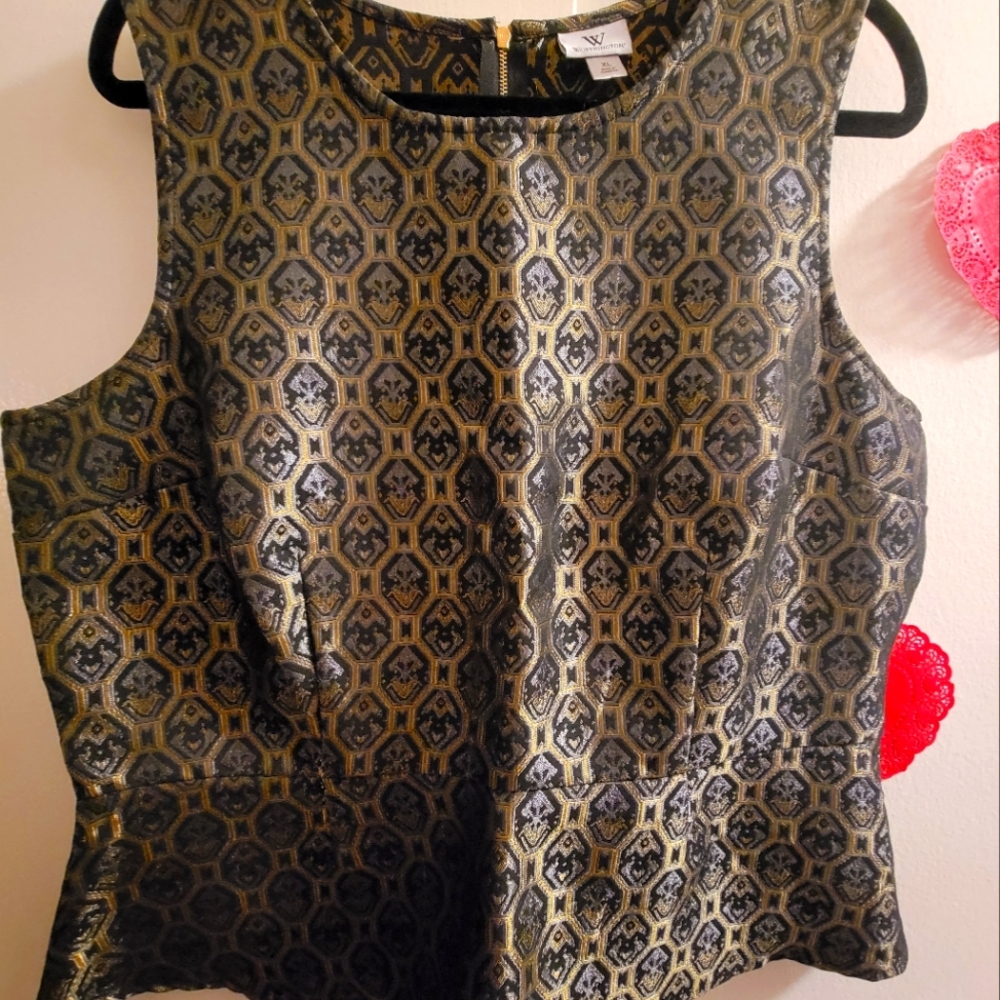 Top /Blouse - Picture 4 of 4